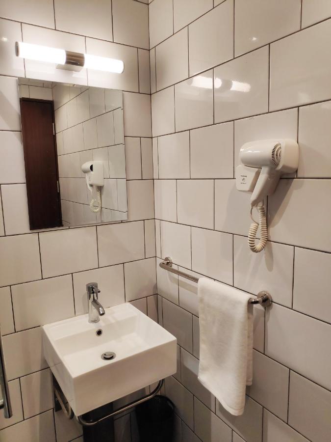 Ez Suites Bandar Seri Begawan Bagian luar foto